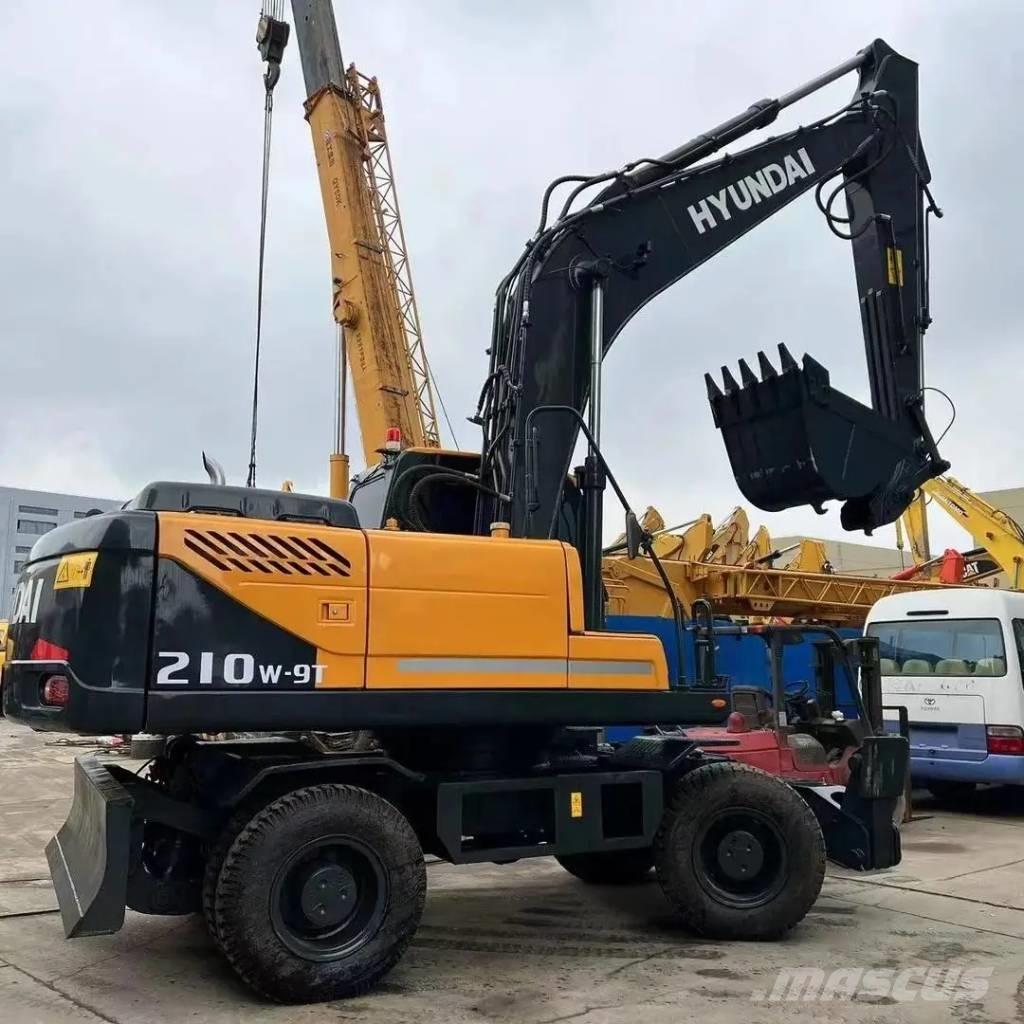 Hyundai R210W-9T Hjulgrävare