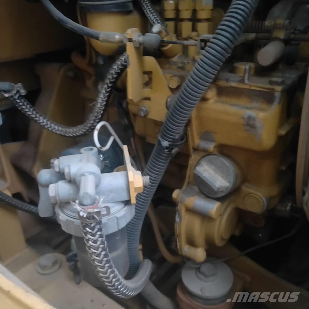CAT 302CR Minigrävare < 7t