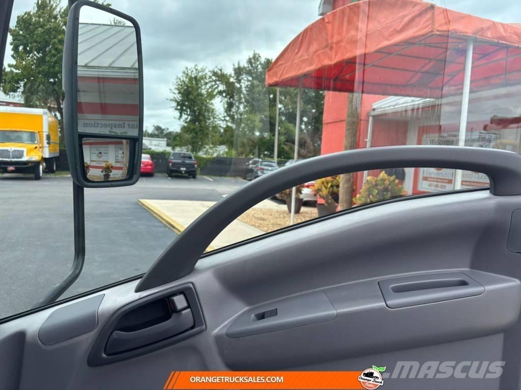 Isuzu NQR Skåpbilar