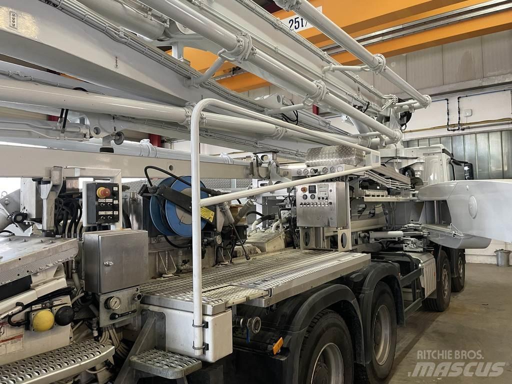 Liebherr THP 37 Lastbilar med betongpump