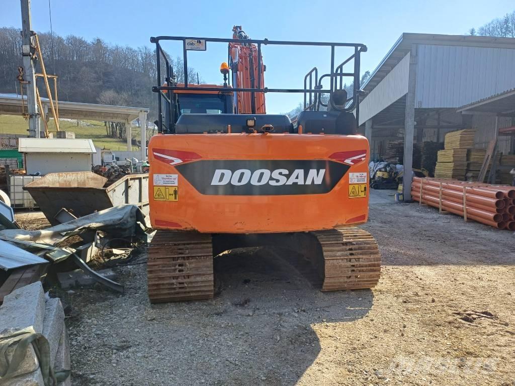 Doosan DX140LC-7 Bandgrävare