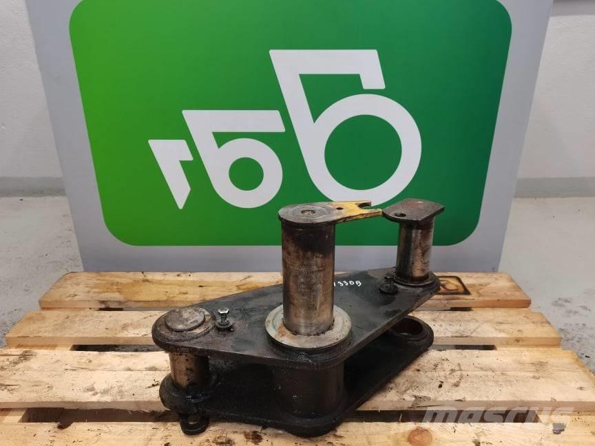 CAT TH 330 {Banan} Bommar och stickor