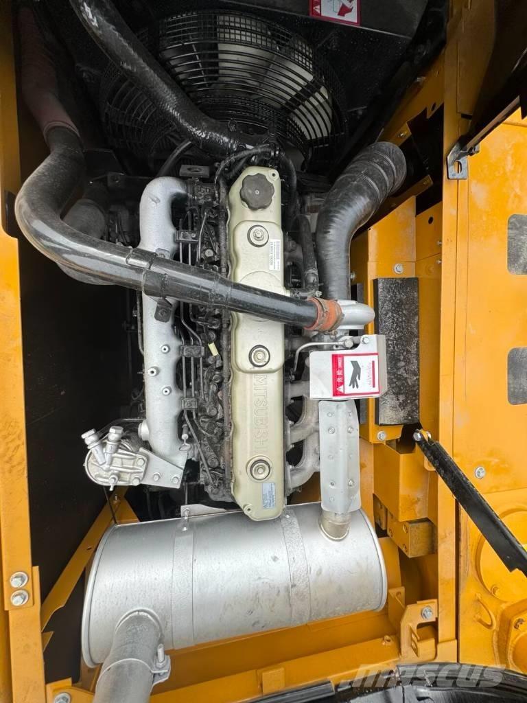 Sany SY 215 C-9 Bandgrävare