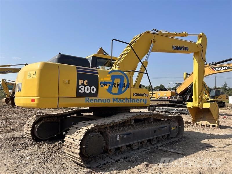 Komatsu PC 300 Bandgrävare
