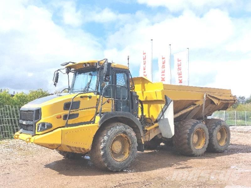 Bell B 20 E Midjestyrd dumper