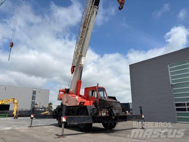 Tadano TR 300 EX Terrängkranar (Grov terräng)