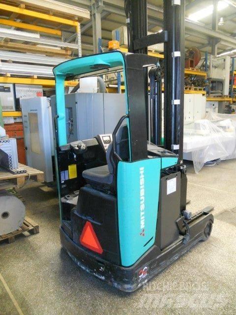 Mitsubishi RB16NH Skjutstativtruck