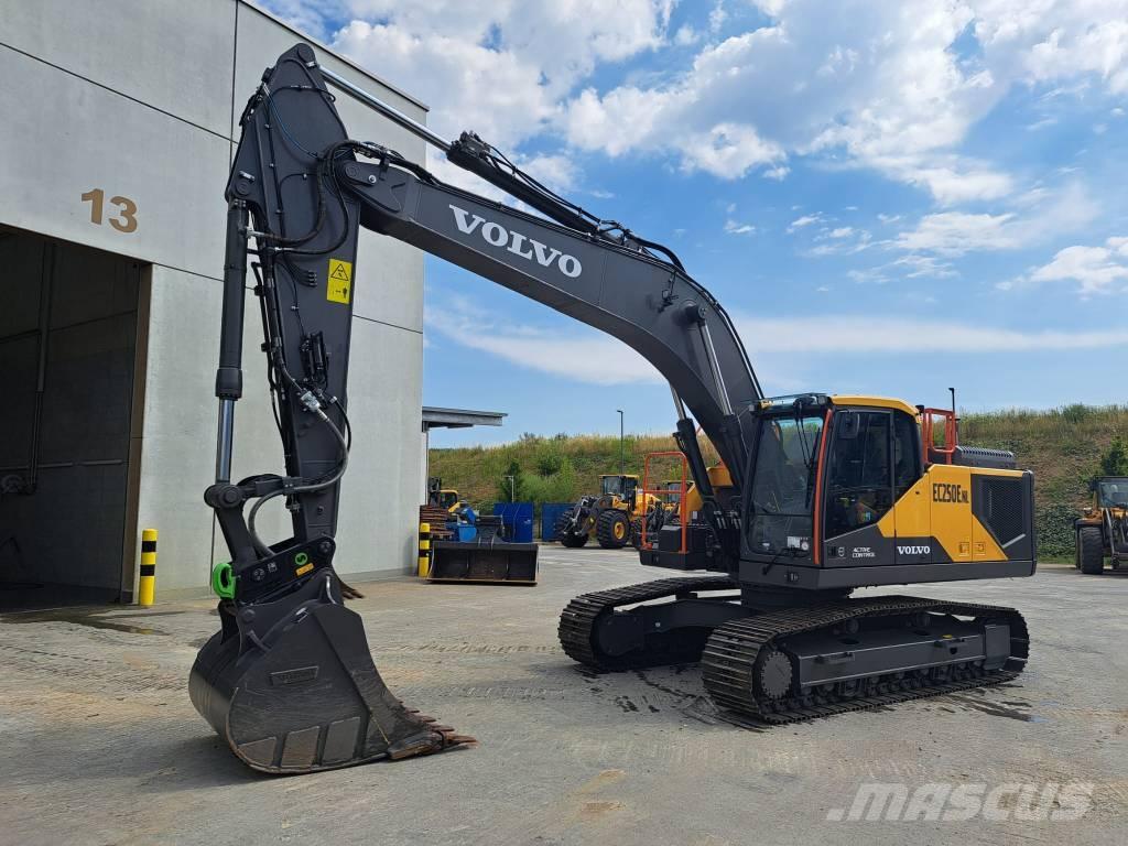 Volvo EC250ENL Bandgrävare