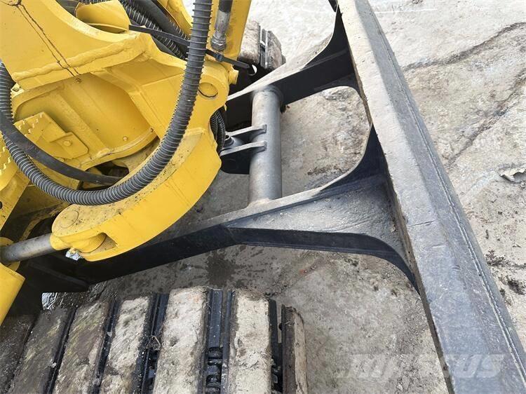 Komatsu PC 40 Bandgrävare