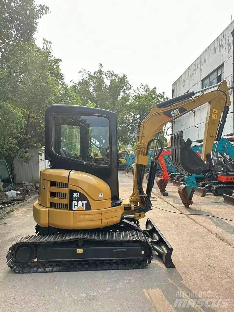 CAT 303 Bandgrävare