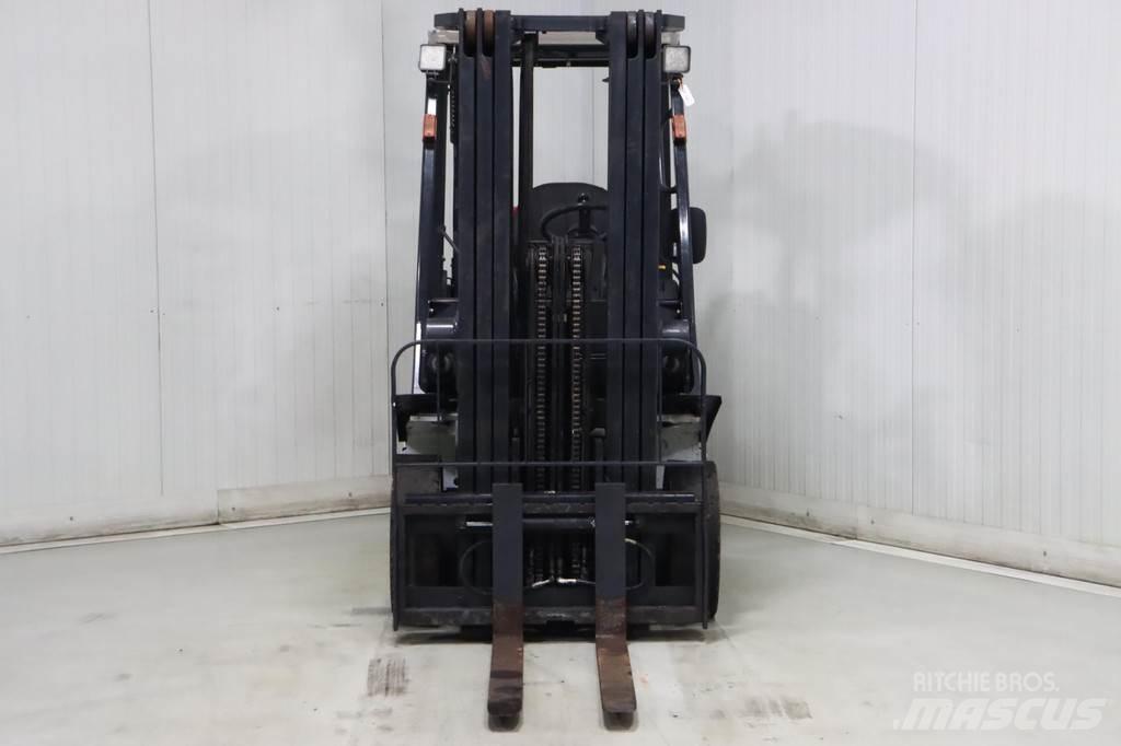 Nissan U1D2A20LQ Gasolmotviktstruckar