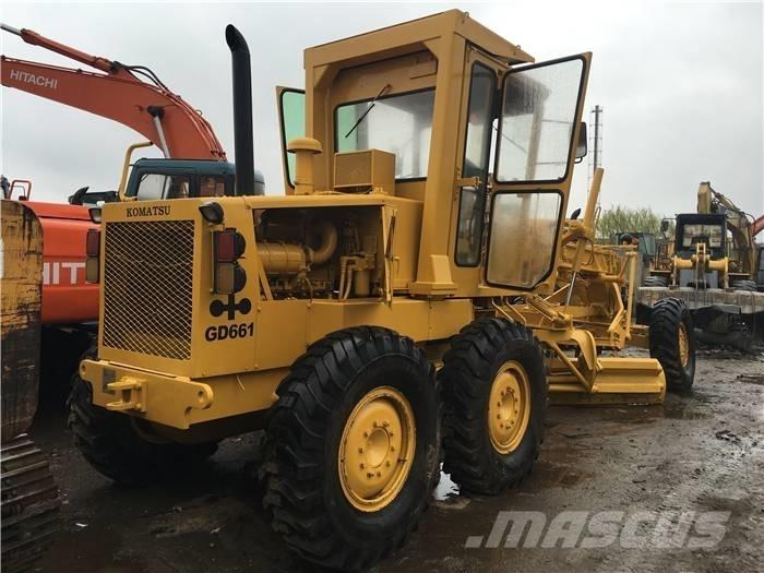 Komatsu GD 661 Väghyvlar