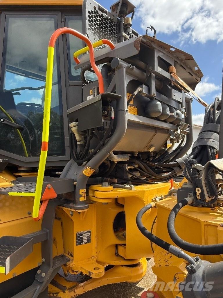 Volvo A30G Midjestyrd dumper