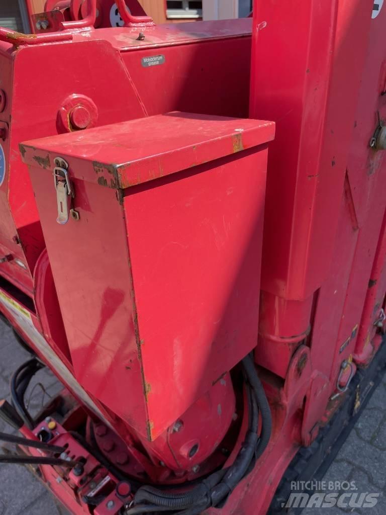 Unic URW-095 Minikranar