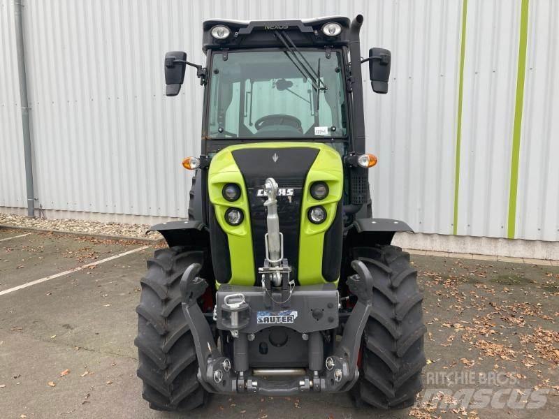 CLAAS NEXOS 260 L Traktorer