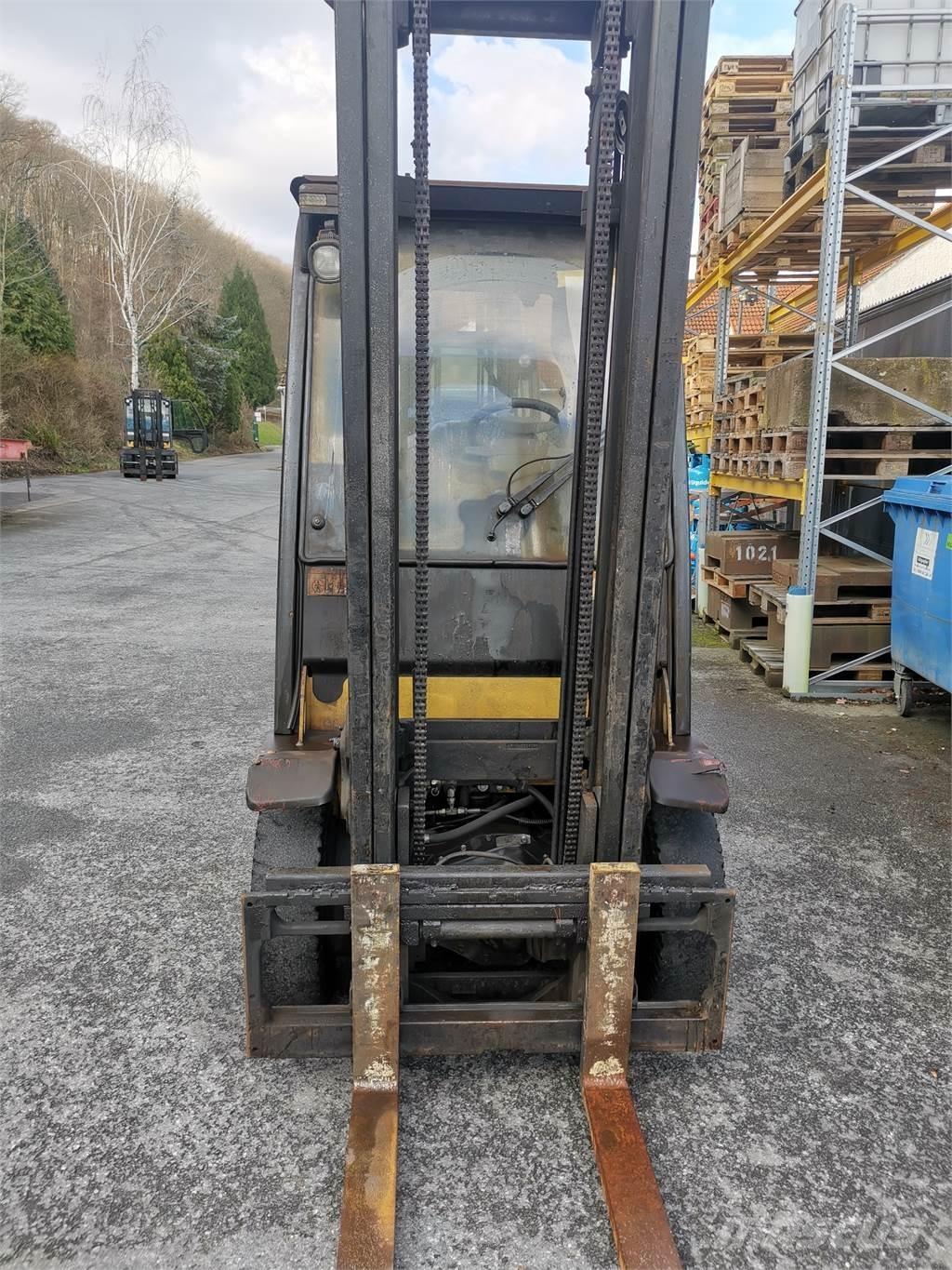 Yale GDP25VX-V Dieselmotviktstruckar