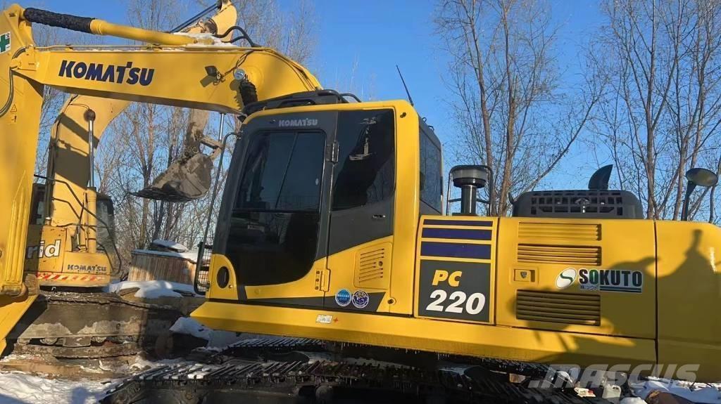 Komatsu PC 220-8 Bandgrävare