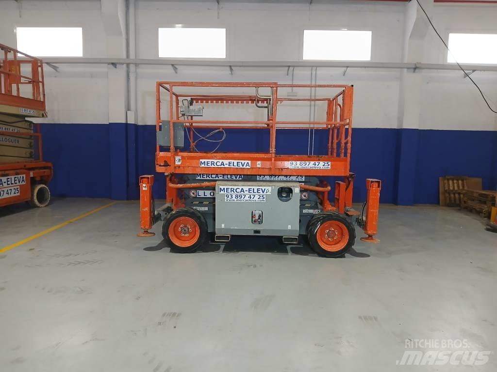 SkyJack SJ 6826 RT Saxliftar
