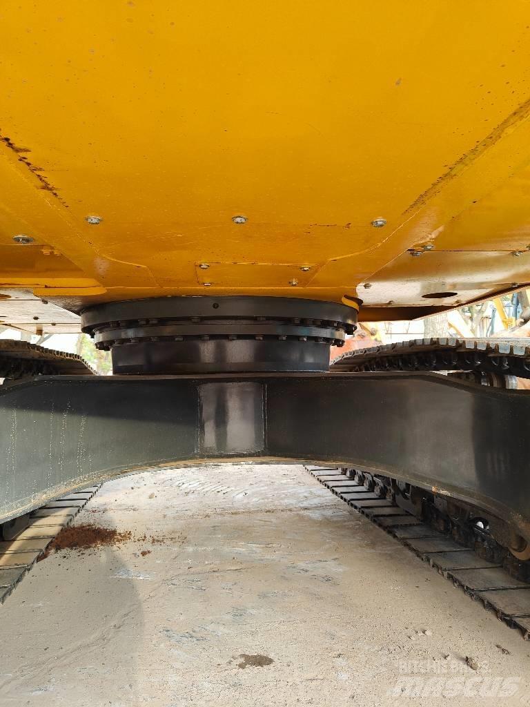 Komatsu PC200 Bandgrävare