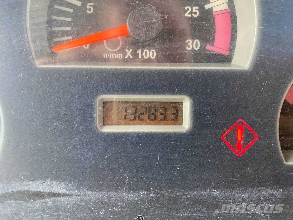 CAT 422 F TURBO Grävlastare