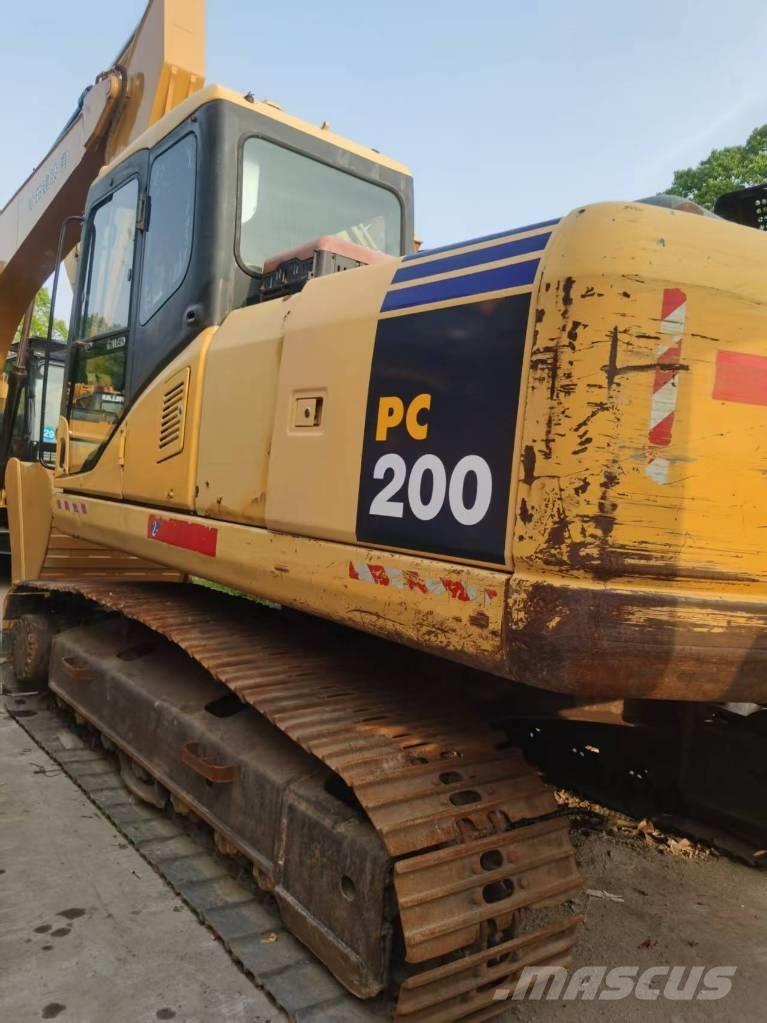 Komatsu PC 200-7 Bandgrävare