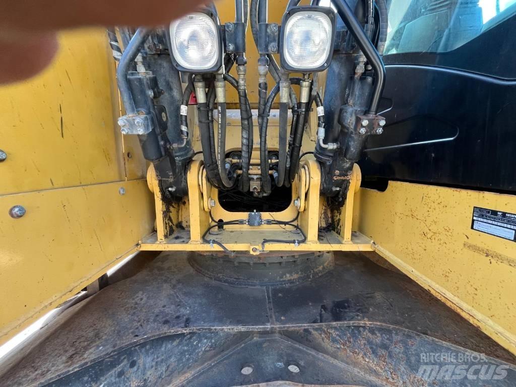 CAT 328 D LCR Bandgrävare