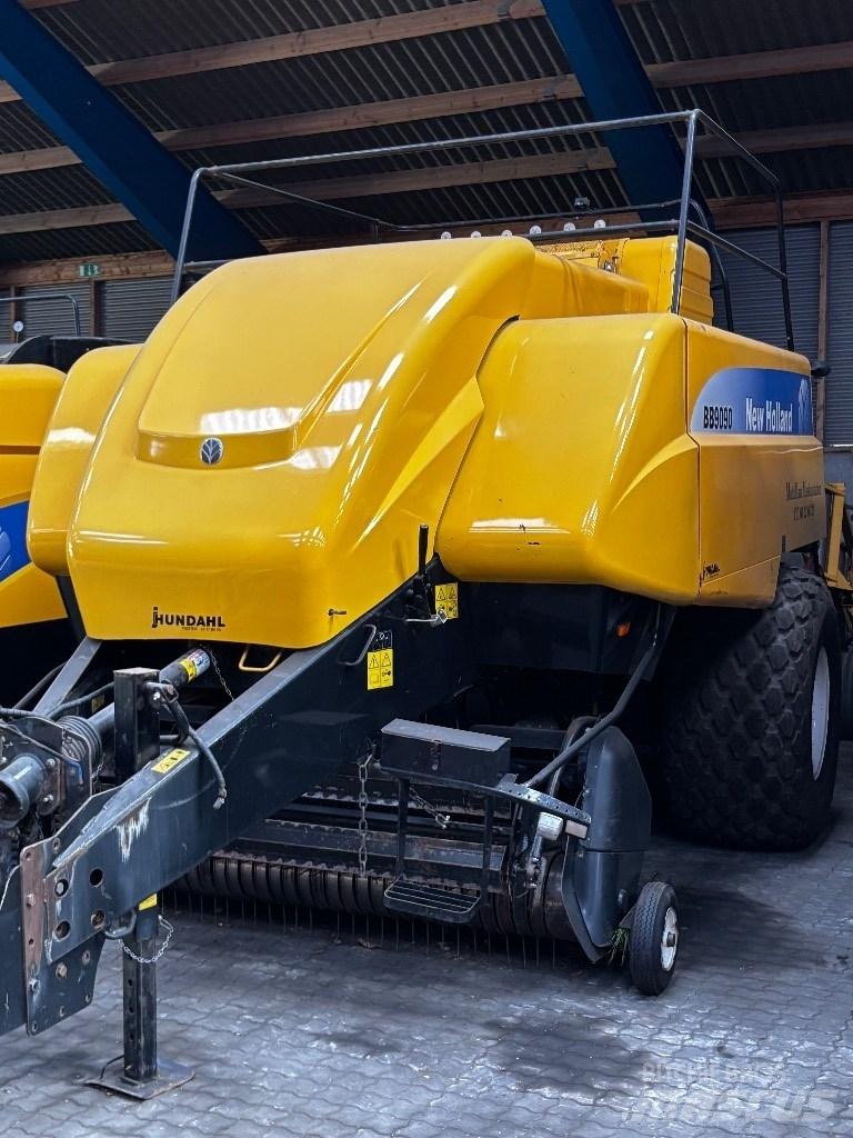 New Holland BB 9090 Fyrkantspressar