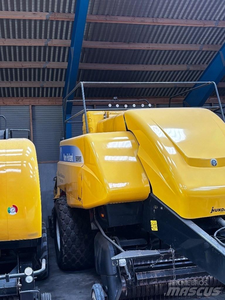 New Holland BB 9090 Fyrkantspressar