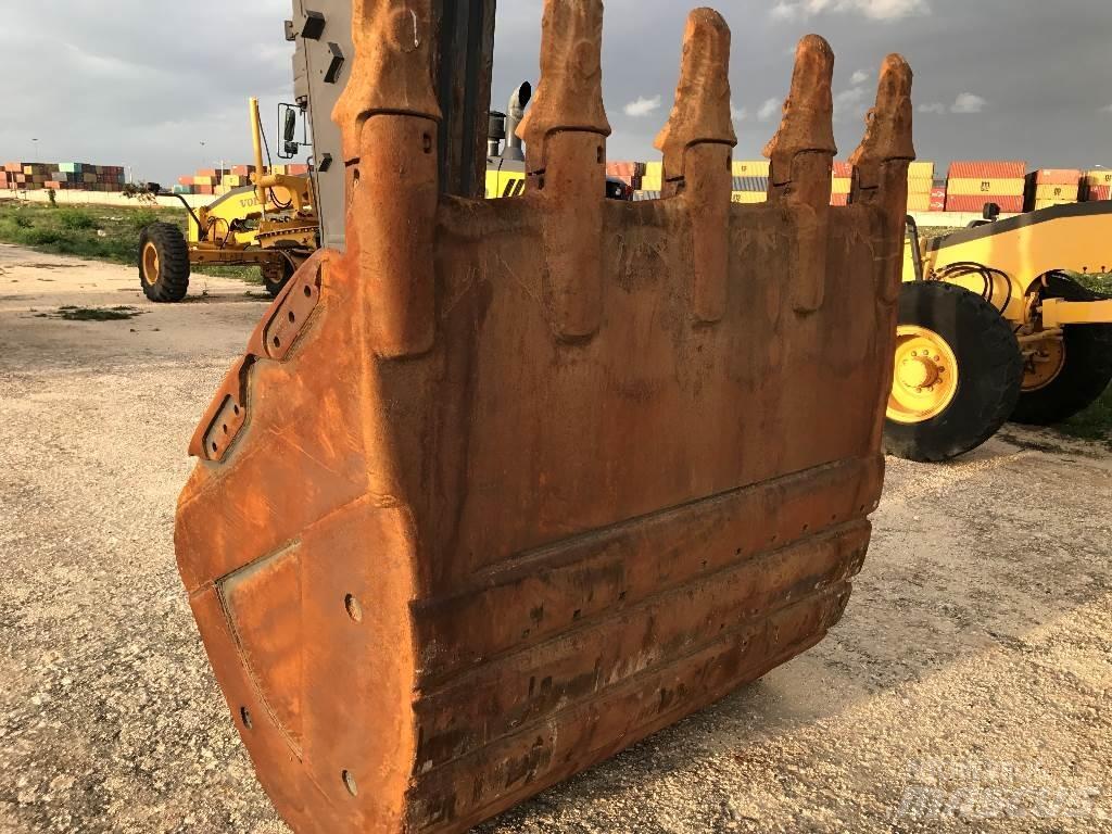 Volvo EC 460 B LC Bandgrävare
