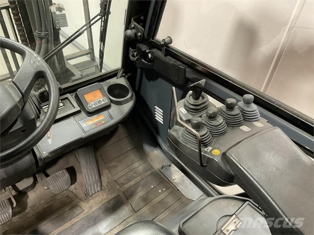 Toyota 40-8FD40N Dieselmotviktstruckar