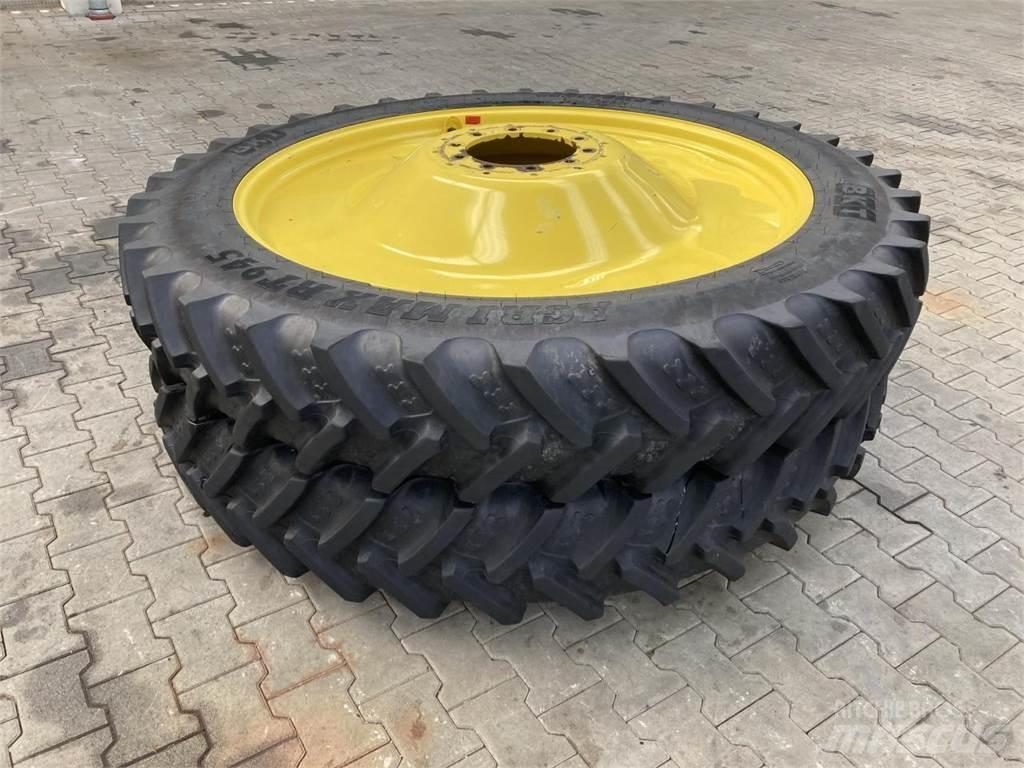 BKT 320/90R54 Däck, hjul och fälgar