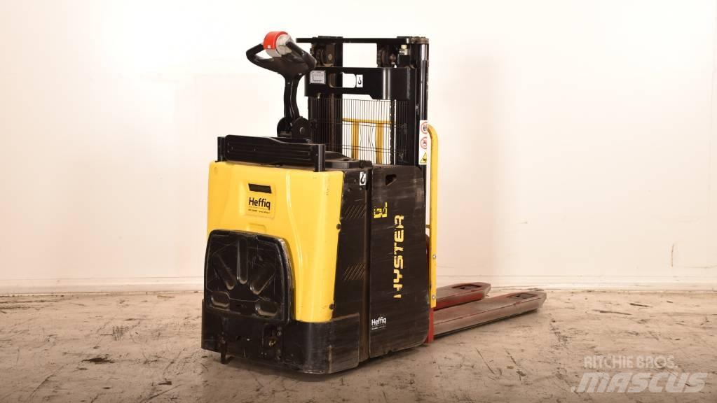 Hyster P2.0SD Låglyftare med plattform