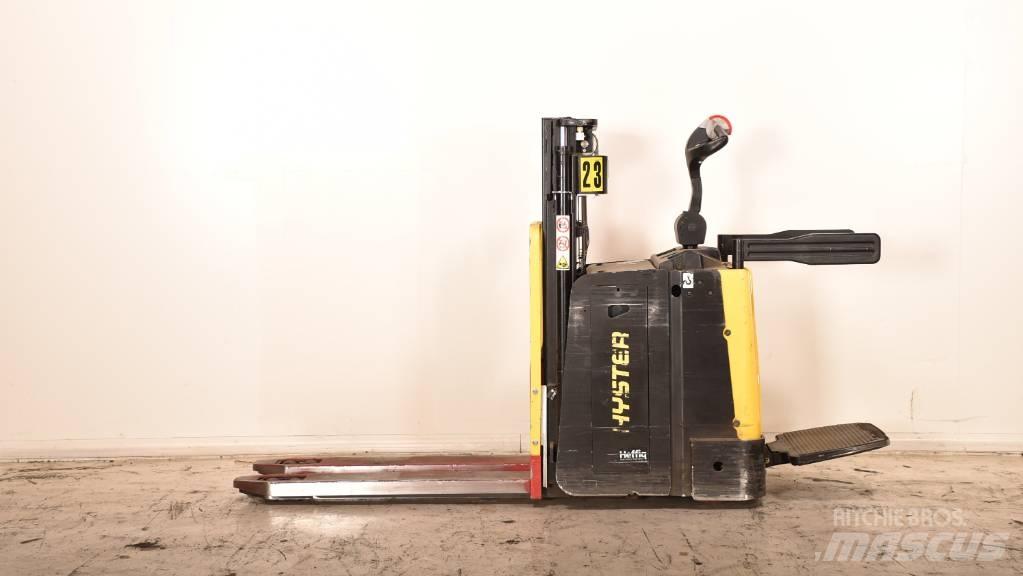 Hyster P2.0SD Låglyftare med plattform