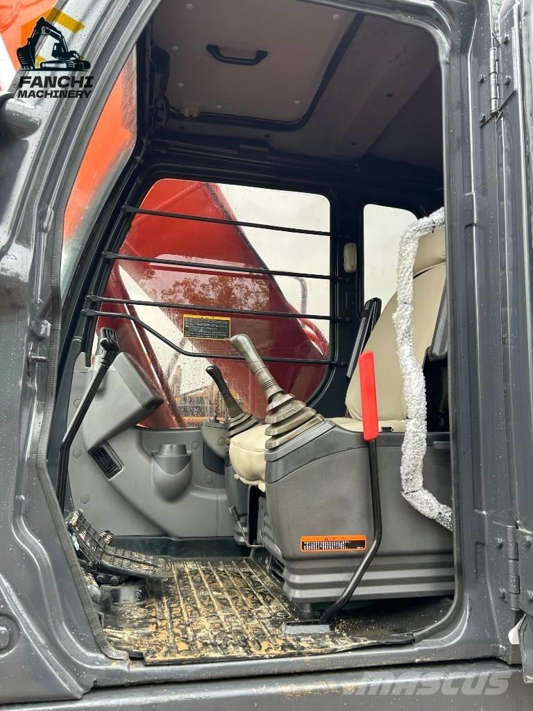 Hitachi 210LC Bandgrävare