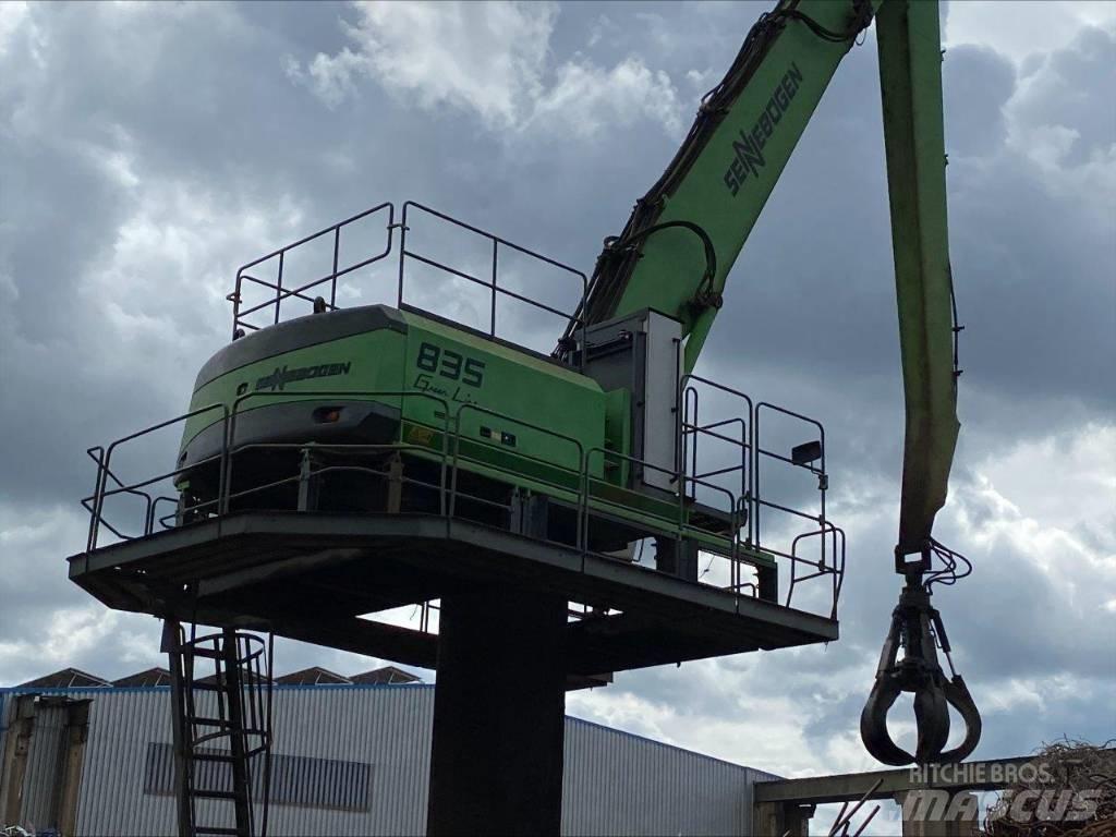 Sennebogen 835 E R Avfalls / industri hantering