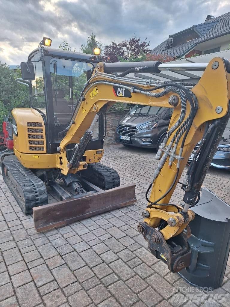 CAT 302.7 D CR Minigrävare < 7t