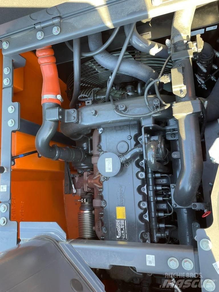 Doosan DX 235 LCR Bandgrävare