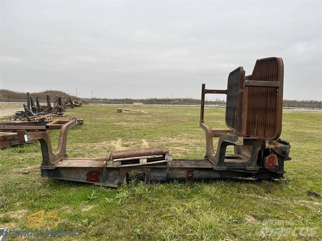 John Deere 1210E Redskap till skogsmaskiner