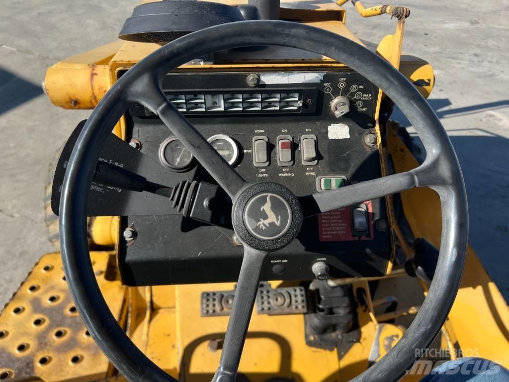 John Deere 210 LE Frontlastare och grävare