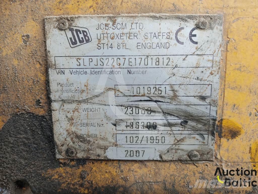 JCB JS 220 LC Bandgrävare