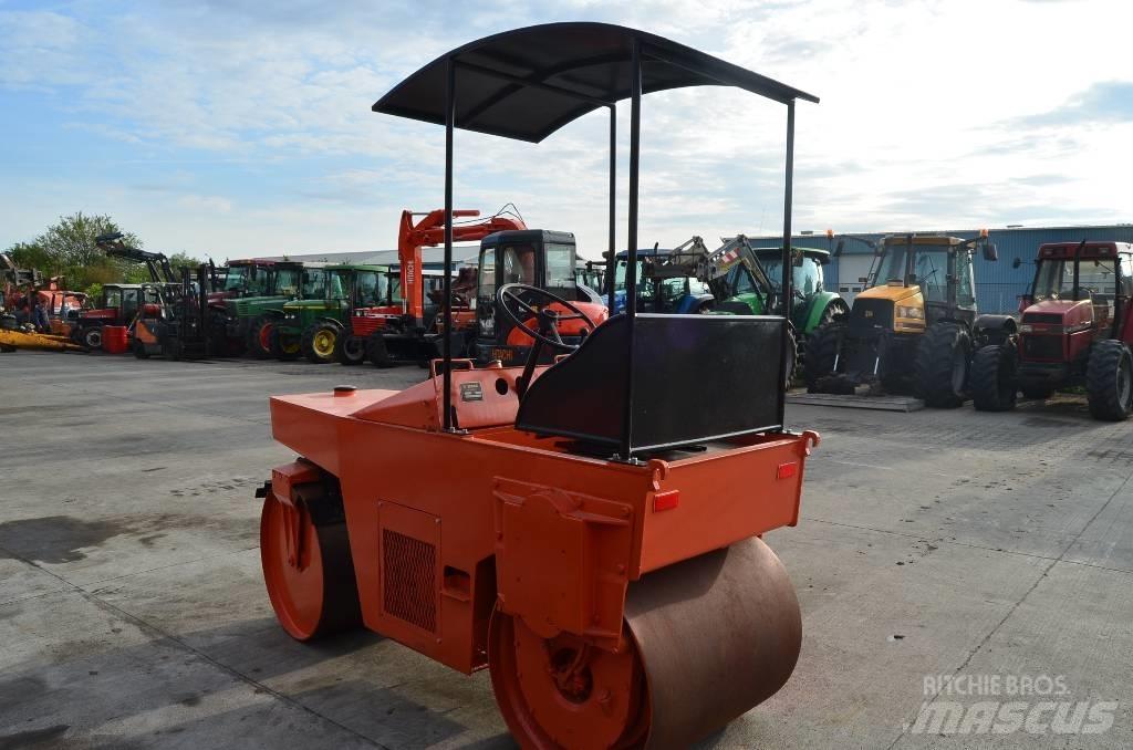 Bomag BW 90 Tvåvalsvältar