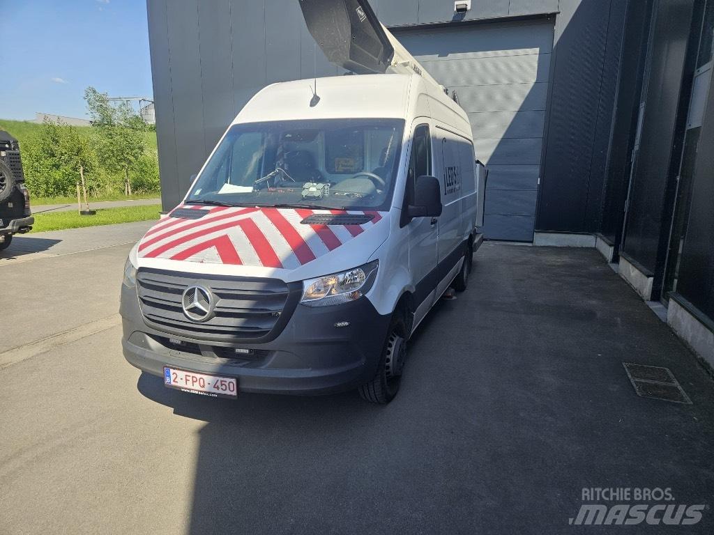 VERSALIFT VT 145 F Billyftar