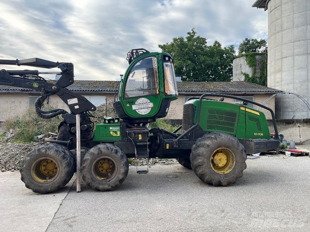 John Deere 1070 E Skördare