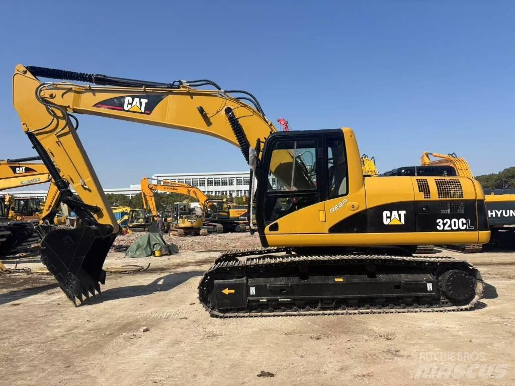 CAT 320 C L Bandgrävare