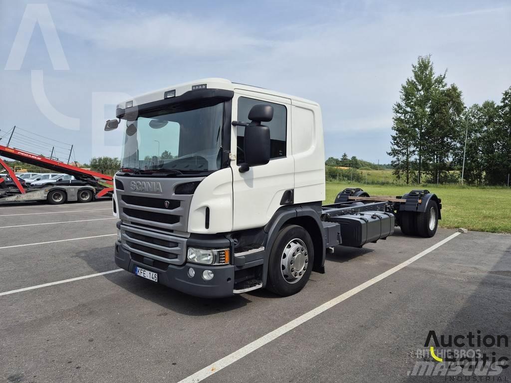 Scania P 450 Chassier