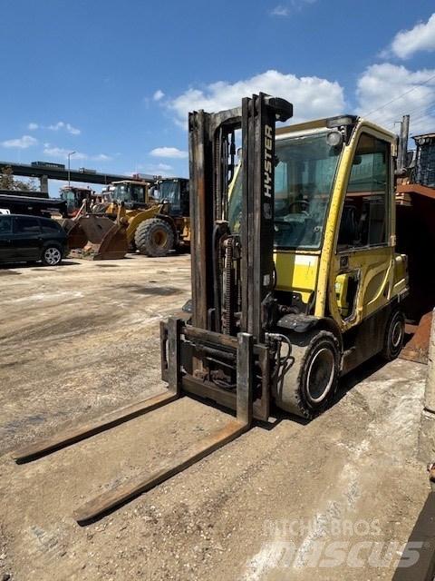Hyster H 35 FT Gasolmotviktstruckar