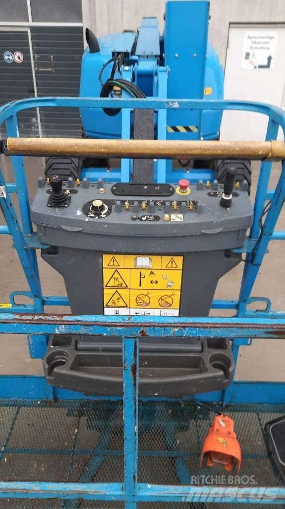 JLG 450 AJ Bomliftar