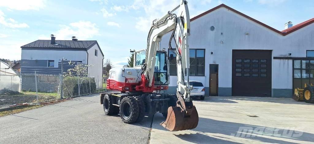 Takeuchi TB 295 W Hjulgrävare