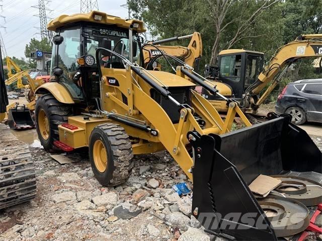 CAT 420 F Grävlastare