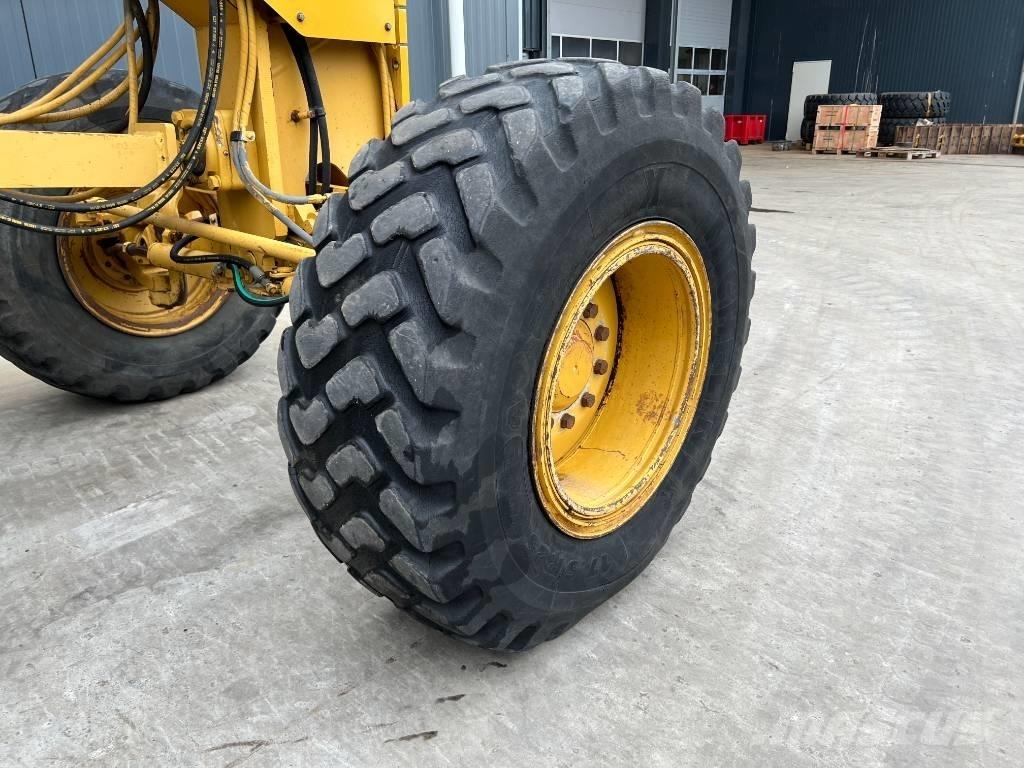 CAT 140H Väghyvlar
